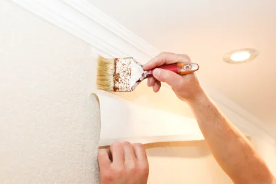 Pose de papier peint à la Croisille — revêtements muraux et toiles de verre